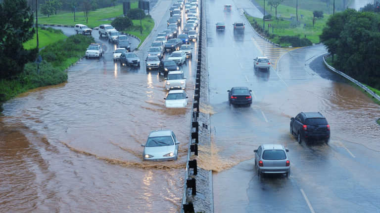 Voitures et inondations : tout savoir pour se protéger et agir 1