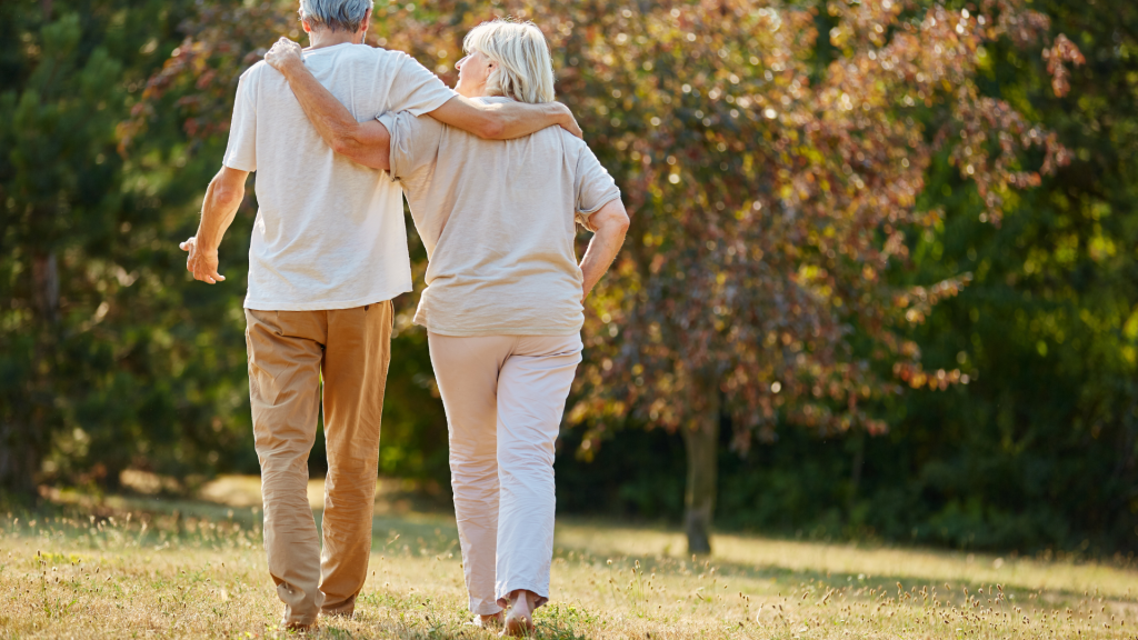 Senior en randonnée 